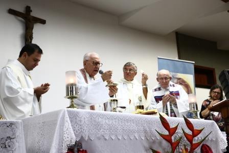 Retiro dos Dois Sagrados Corações - Brasília: Missa com Dom João E. M. Terra