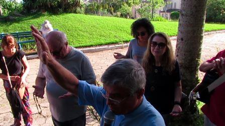 Encontro Anual da Comissão Organizadora em Florianópolis - SC, de 13 a 16/02/2020 : 13-02-2020 - oração do terço aos pés de Nossa Senhora de Fátima - a bênção do Frei Olivar