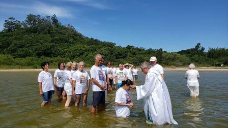 Encontro Anual da Comissão Organizadora em Florianópolis - SC, de 13 a 16/02/2020 : 15-02-2020 - renovação das promessas de batismo