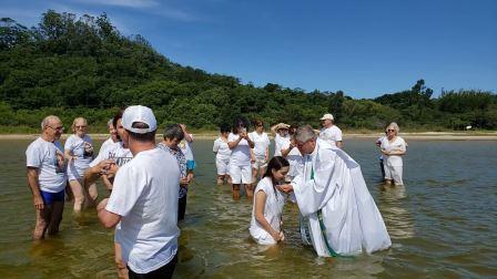 Encontro Anual da Comissão Organizadora em Florianópolis - SC, de 13 a 16/02/2020 : 15-02-2020 - renovação das promessas de batismo