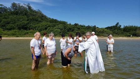 Encontro Anual da Comissão Organizadora em Florianópolis - SC, de 13 a 16/02/2020 : 15-02-2020 - renovação das promessas de batismo