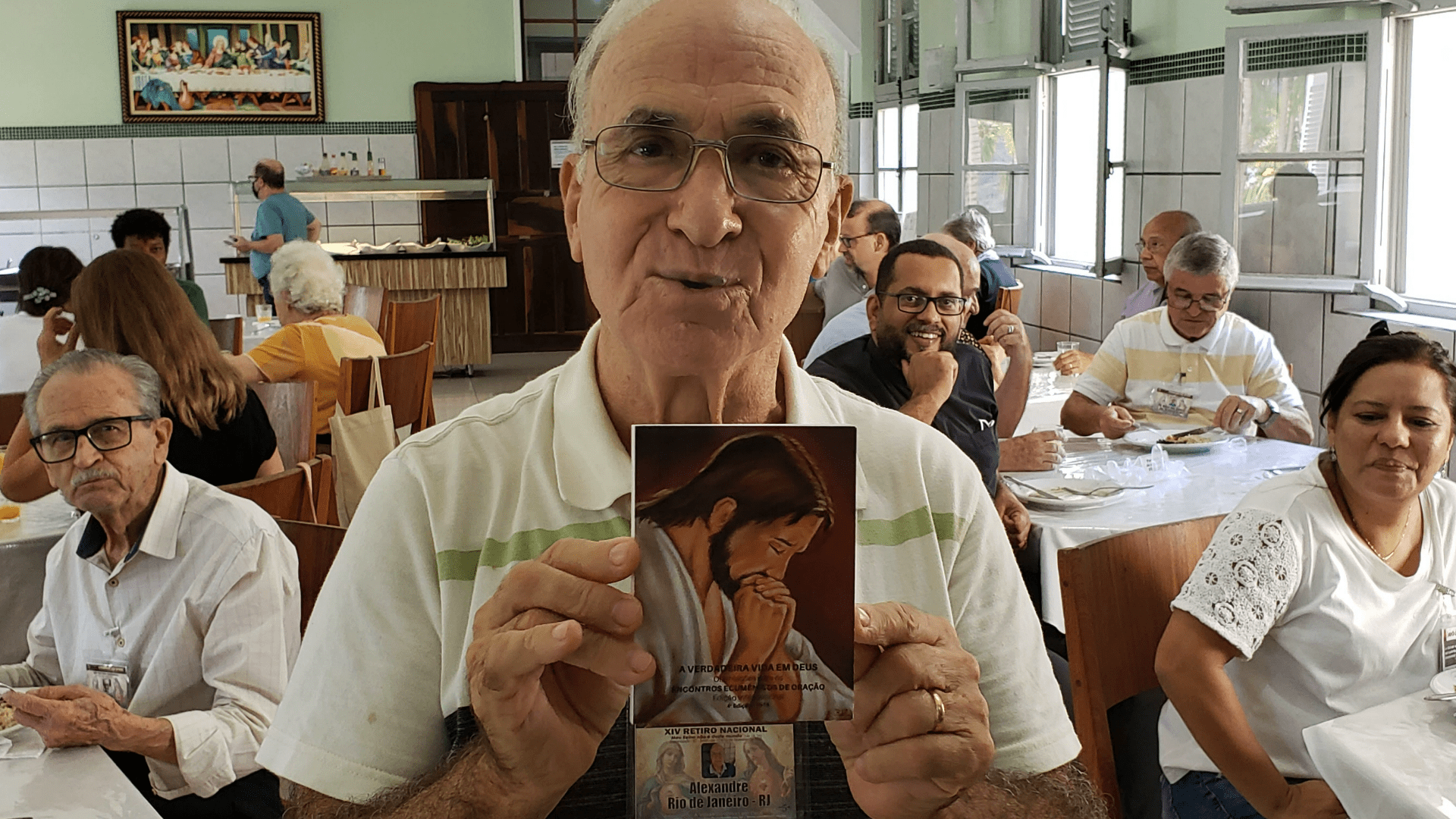 14 Retiro Nacional - Florianópolis - SC : Presenteando os sorteados com livros da AVVD.