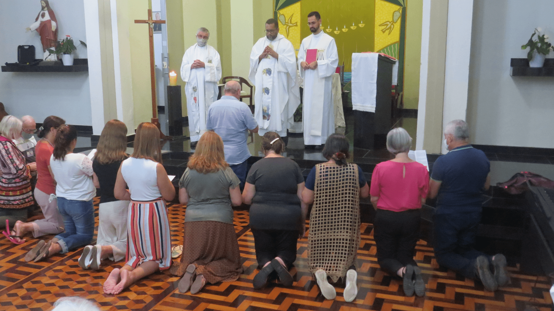 14 Retiro Nacional - Florianópolis - SC : Apresentação e imposição de mãos nos membros da nova Comissão Organizadora.