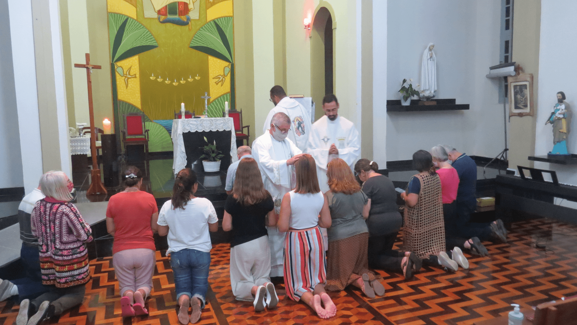 14 Retiro Nacional - Florianópolis - SC : Apresentação e imposição de mãos nos membros da nova Comissão Organizadora.