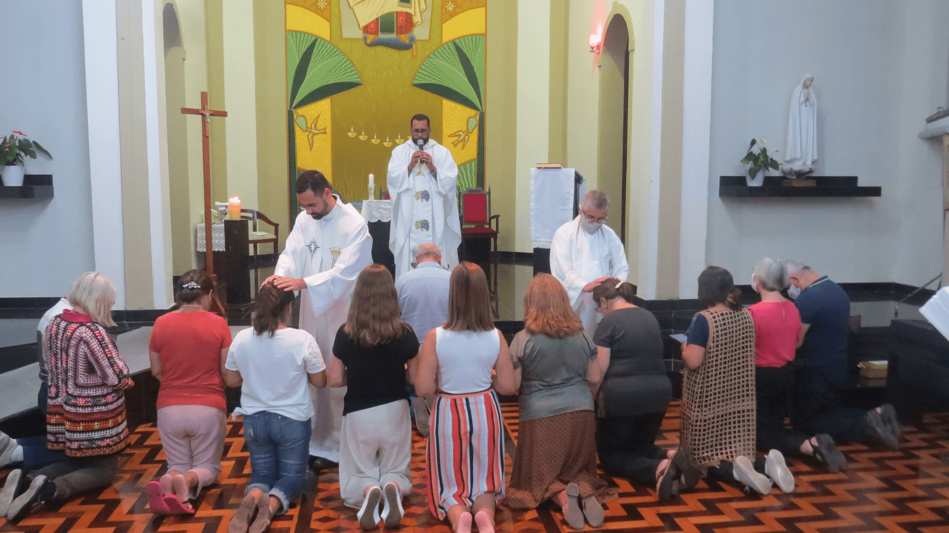 14 Retiro Nacional - Florianópolis - SC : Apresentação e imposição de mãos nos membros da nova Comissão Organizadora.