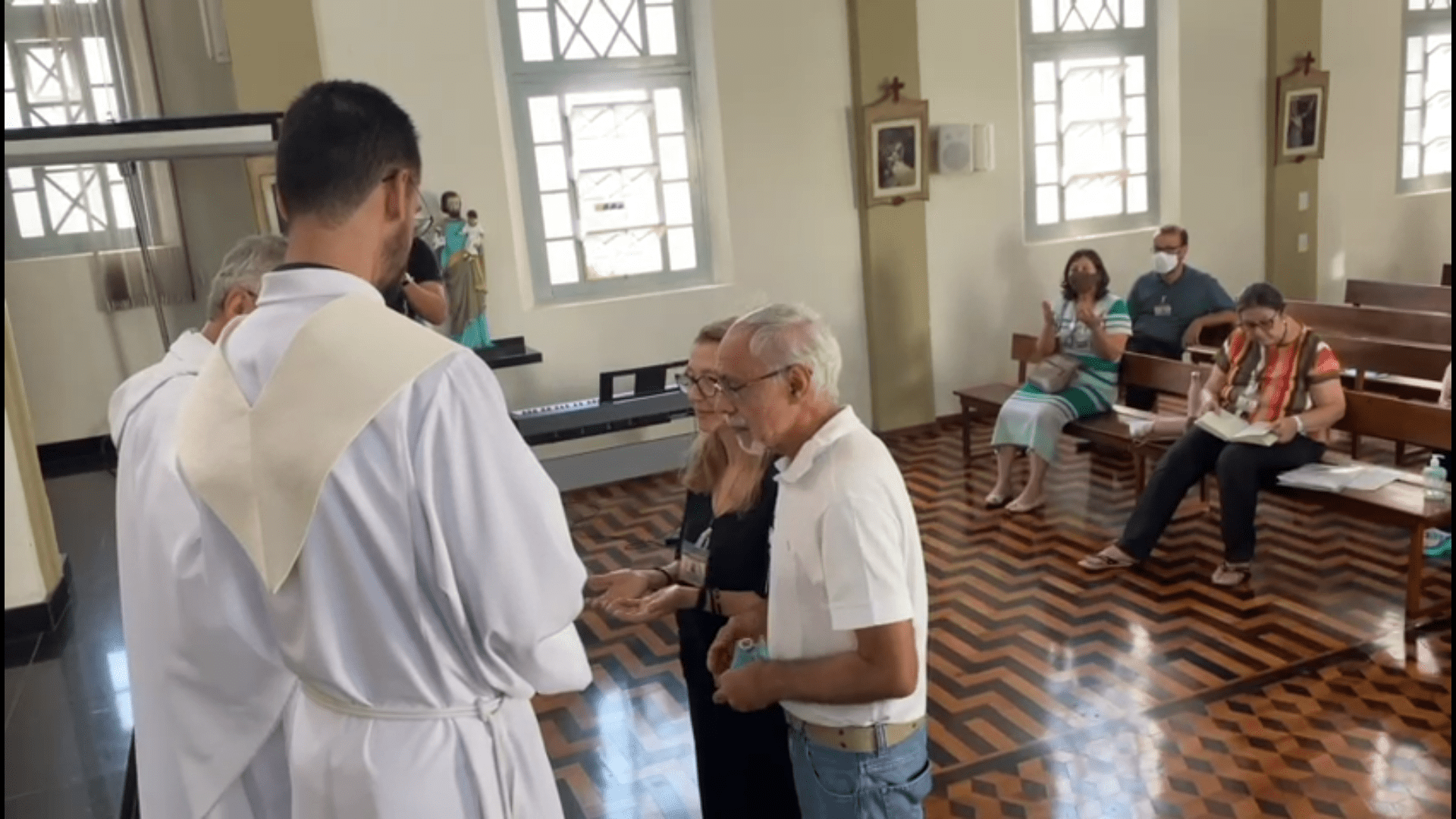 14 Retiro Nacional - Florianópolis - SC : Missa de encerramento e envio - comemoração dos 35 de casamento de Cristina e Omar.