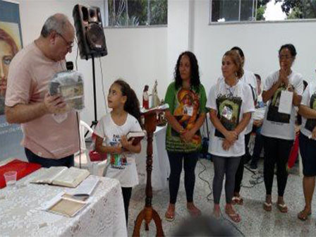 Retiro do Abraço - Brasília: Segundo dia - As Capelinhas e os Grupos de Oração - Cesar