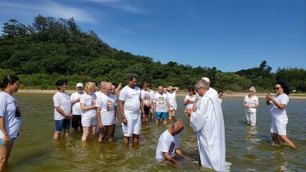 Encontro Anual da Comissão Organizadora em Florianópolis - SC, de 13 a 16/02/2020 : 15-02-2020 - renovação das promessas de batismo