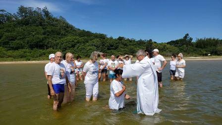 REncontro Anual da Comissão Organizadora em Florianópolis - SC, de 13 a 16/02/2020 : 15-02-2020 - renovação das promessas de batismo