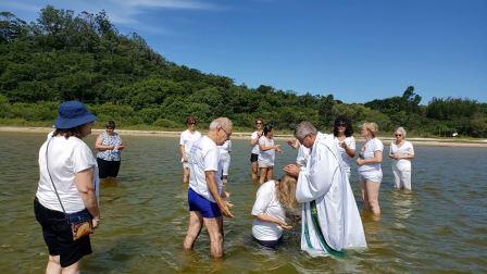 Encontro Anual da Comissão Organizadora em Florianópolis - SC, de 13 a 16/02/2020 : 15-02-2020 - renovação das promessas de batismo