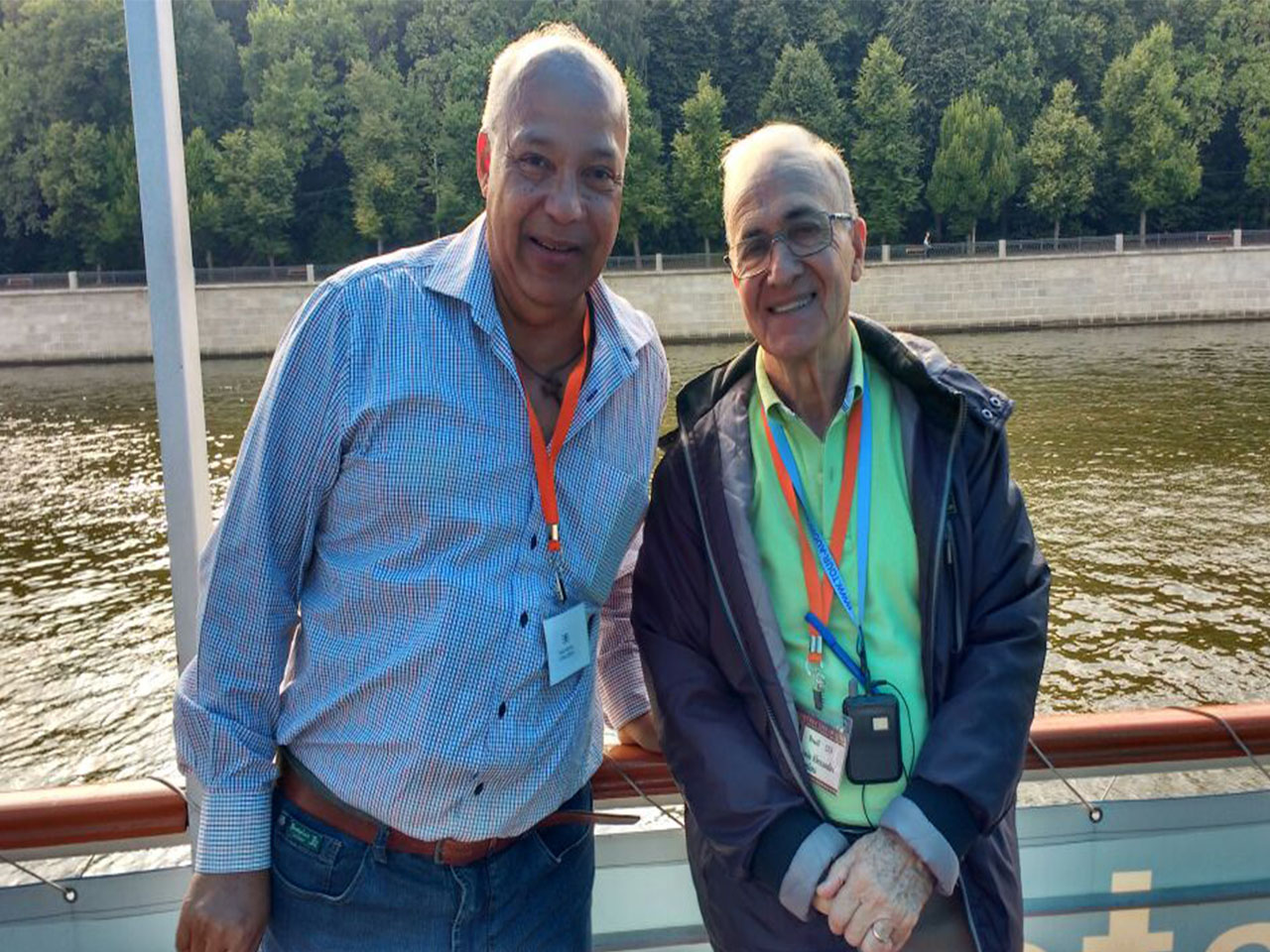 Peregrinos em Moscou: Passeio de Barco no Rio Moscou