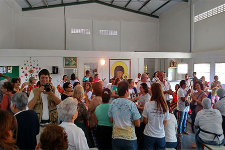 Santa Missa com Frei Olivar - chegada na Casa de Maria de Brasília.